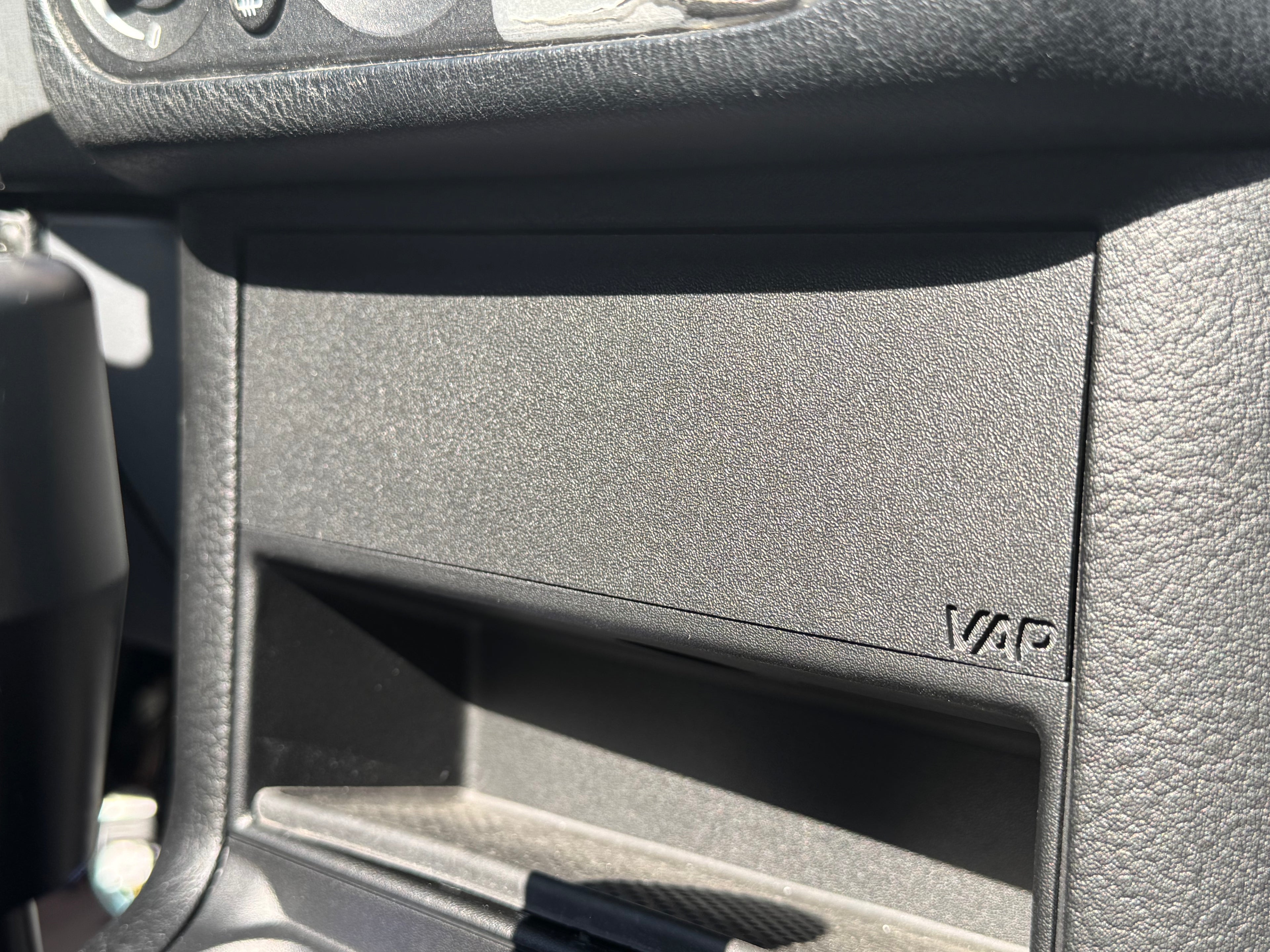 BMW E36 console gauge face installed detail photo